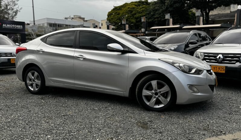 
								Hyundai Elantra full									