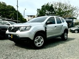 
										Renault Duster Zen full									