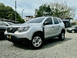 
										Renault Duster Zen full									