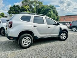 
										Renault Duster Zen full									