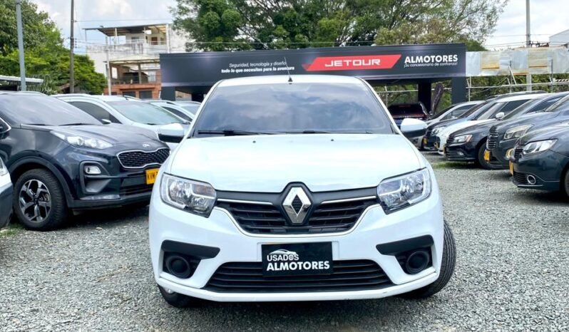 
								Renault Logan full									