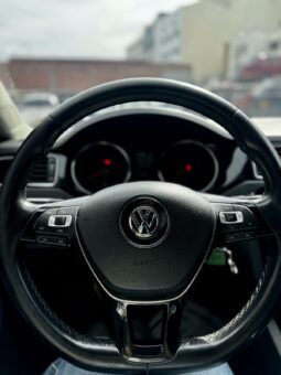 
										Volkswagen Jetta Highline full									
