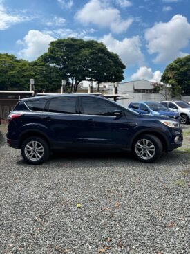Ford Escaped Se