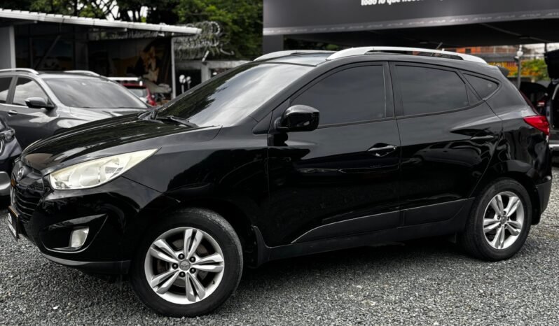 
								Hyundai Tucson I35 GL full									