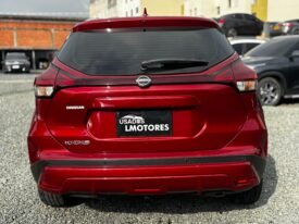 Nissan Kicks Advance