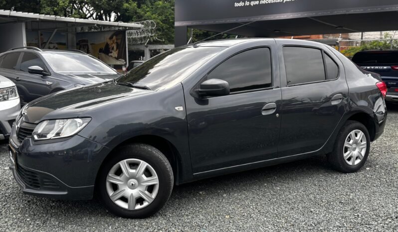 
								Renault Logan Life full									