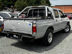 Nissan Frontier NP 300