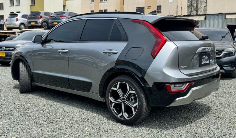 
								Kia Niro Zennith full									