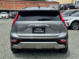 
										Kia Niro Zennith full									