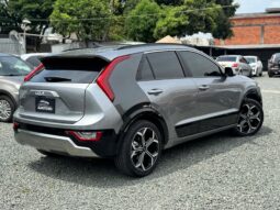 
										Kia Niro Zennith full									