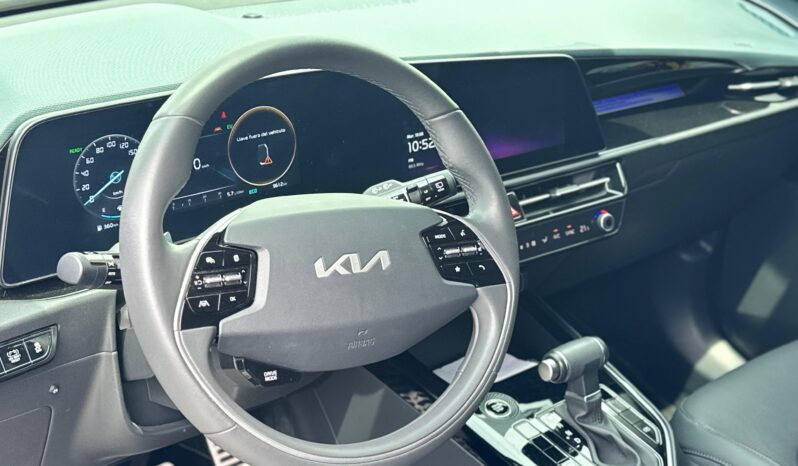 
								Kia Niro Zennith full									