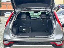 
										Kia Niro Zennith full									