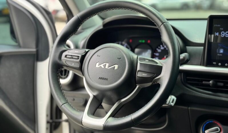 
								KIA PICANTO XLINE MECANICO full									