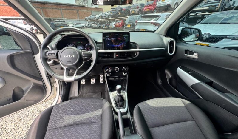 
								KIA PICANTO XLINE MECANICO full									