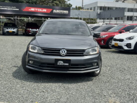 VOLKSWAGEN JETTA HIGHLINE