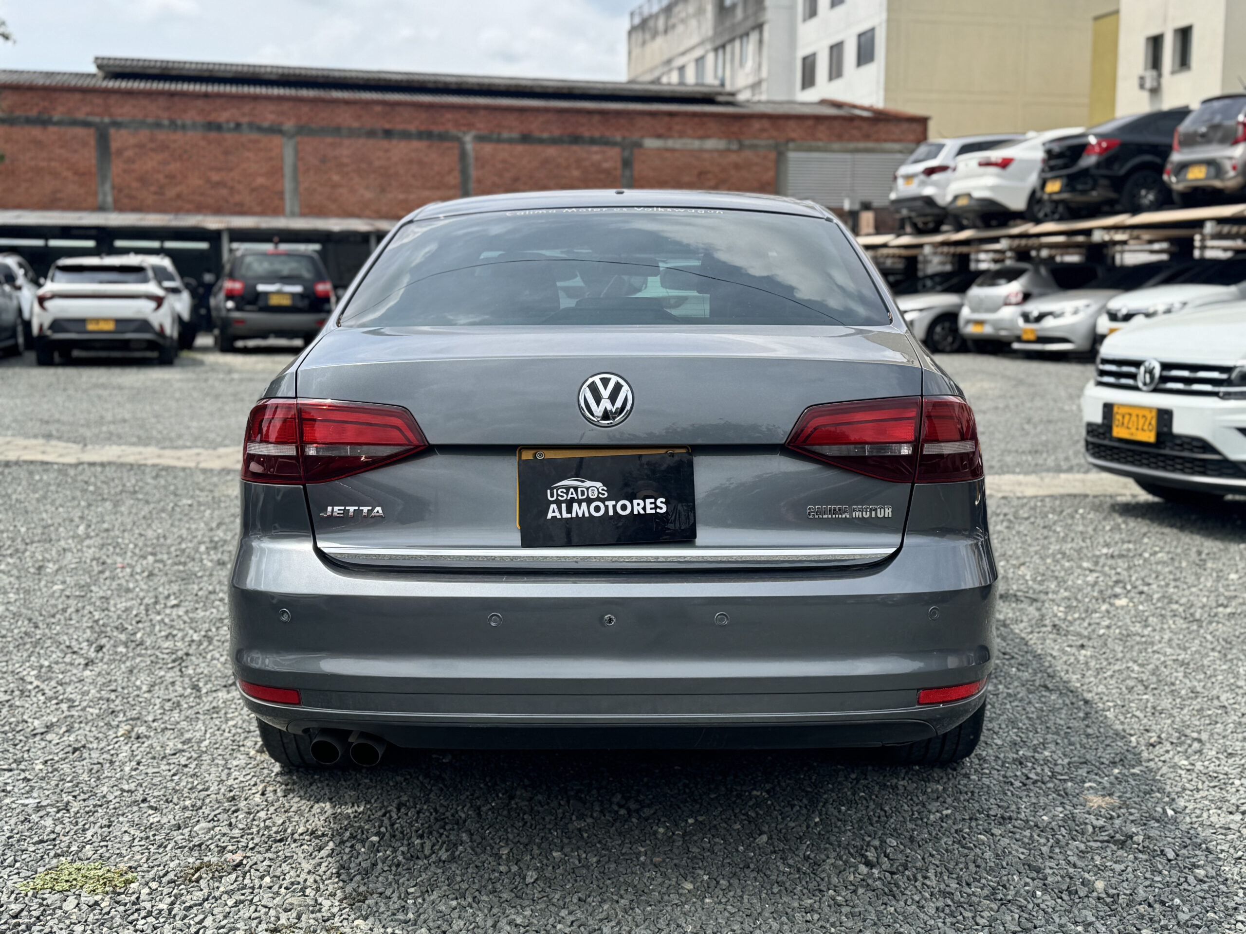 VOLKSWAGEN JETTA HIGHLINE