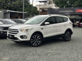 FORD ESCAPE TITANIUM 4X4