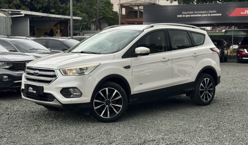 
								FORD ESCAPE TITANIUM 4X4 full									