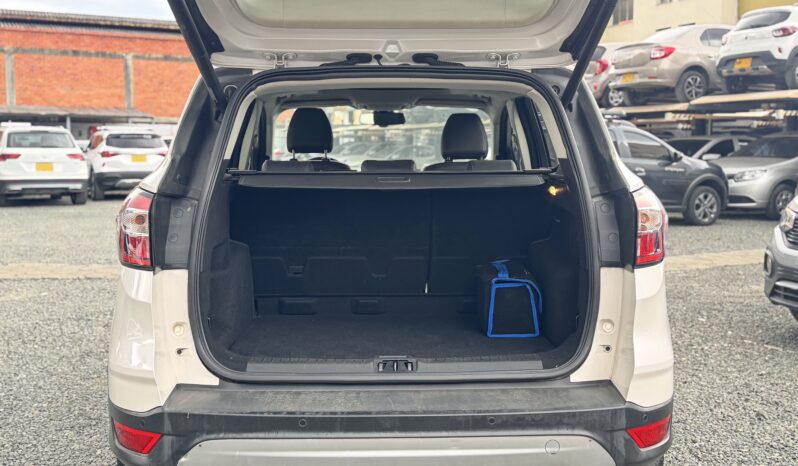 
								FORD ESCAPE TITANIUM 4X4 full									