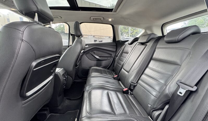 
								FORD ESCAPE TITANIUM 4X4 full									