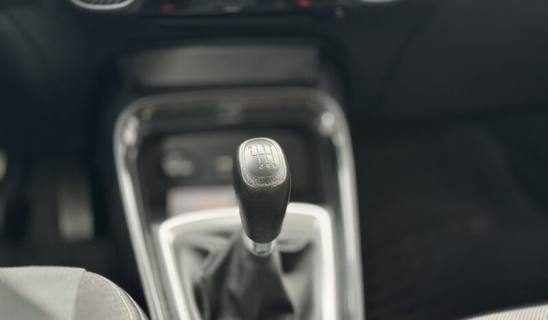 
								KIA SONET VIBRANT full									