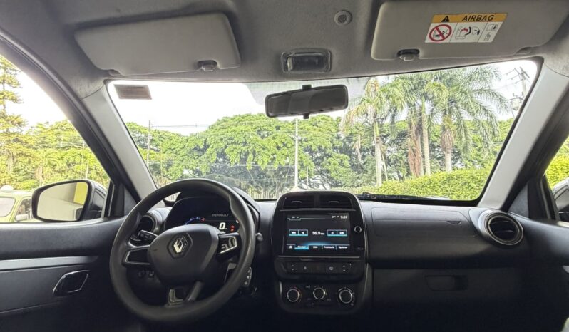 
								RENAULT KWID OUTSIDER full									
