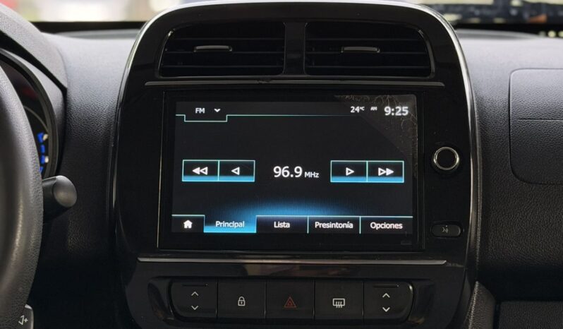 
								RENAULT KWID OUTSIDER full									