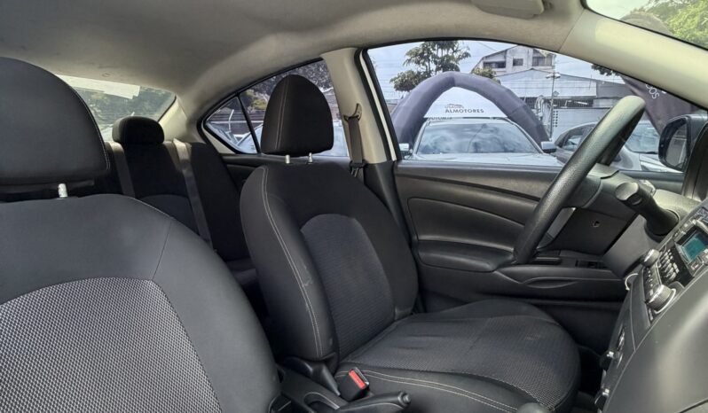 
								NISSAN VERSA DRIVE full									