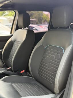 
										RENAULT DUSTER INTENS full									