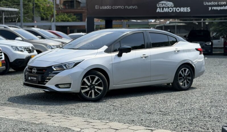 
								NISSAN VERSA SR full									