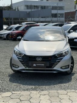 
										NISSAN VERSA SR full									