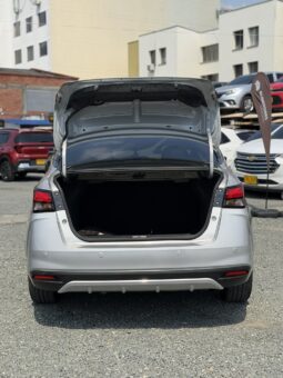 
										NISSAN VERSA SR full									