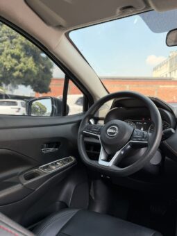 
										NISSAN VERSA SR full									