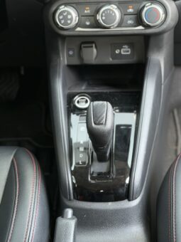 
										NISSAN VERSA SR full									