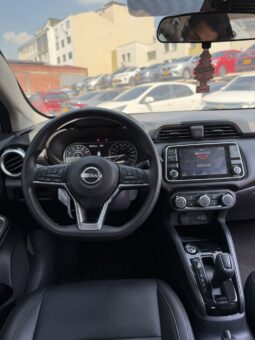 
										NISSAN VERSA SR full									