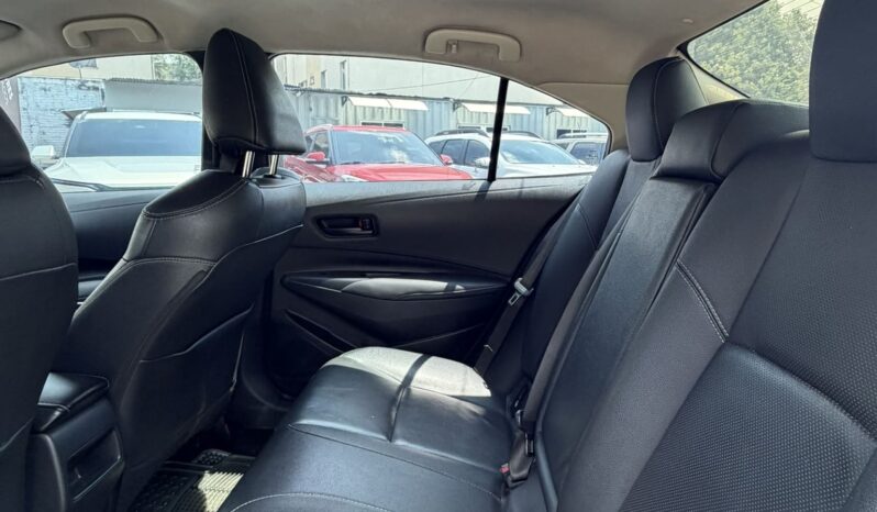 
								TOYOTA COROLLA XE HIBRIDO full									