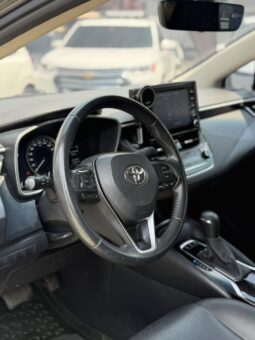 
										TOYOTA COROLLA XE HIBRIDO full									