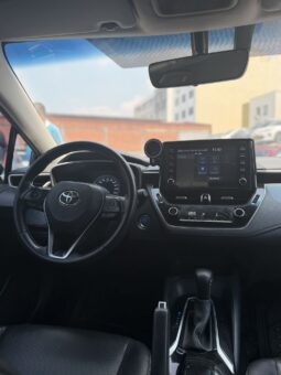 
										TOYOTA COROLLA XE HIBRIDO full									