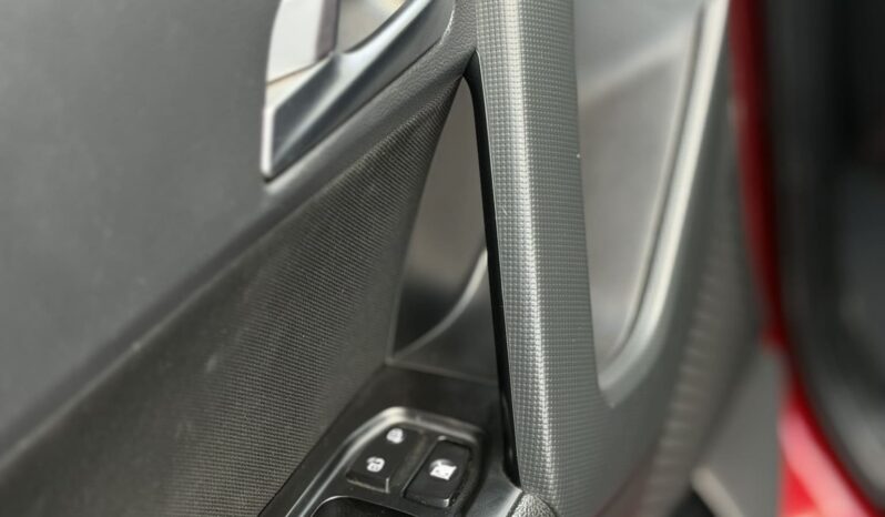 
								HYUNDAI CRETA PREMIUM full									