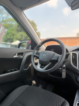 
										HYUNDAI CRETA PREMIUM full									