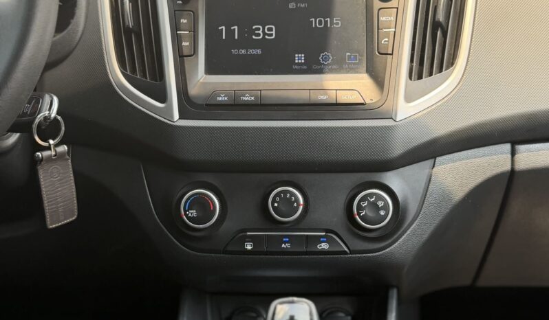 
								HYUNDAI CRETA PREMIUM full									