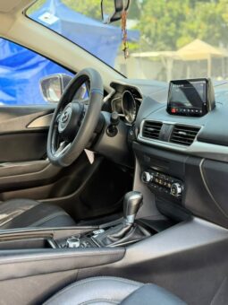 
										MAZDA 3 TOURING full									