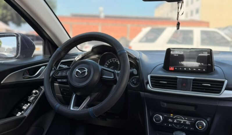 
								MAZDA 3 TOURING full									