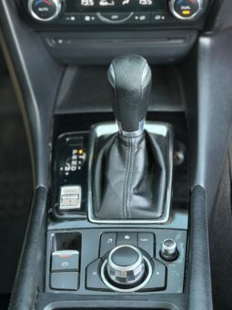 
										MAZDA 3 TOURING full									