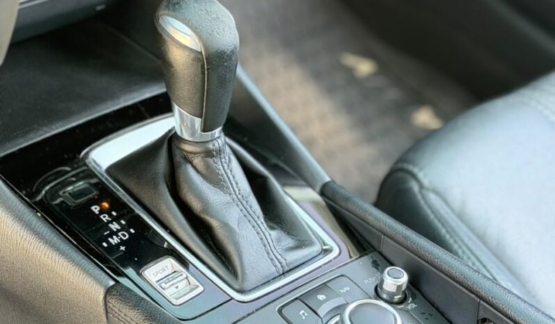 
								MAZDA 3 TOURING full									