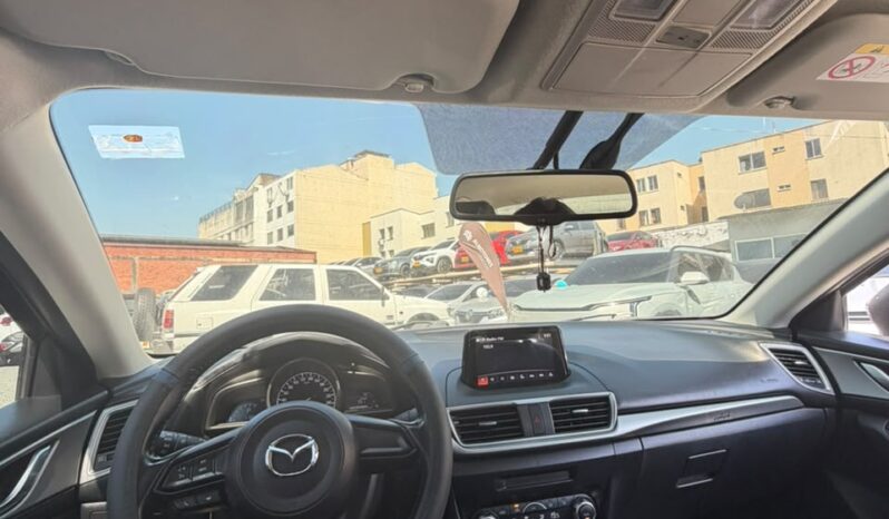 
								MAZDA 3 TOURING full									