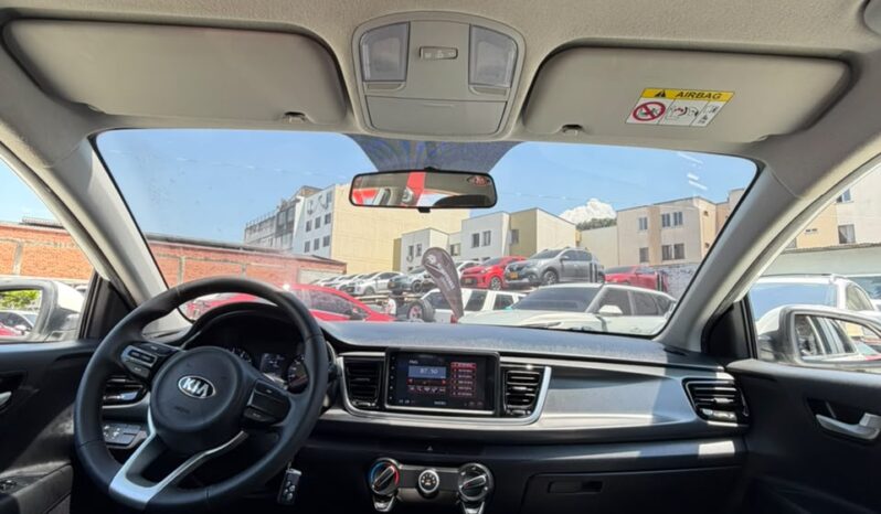 
								KIA RIO VIBRANT full									