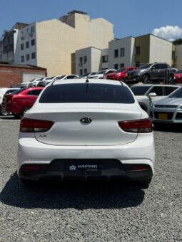 
										KIA RIO VIBRANT full									