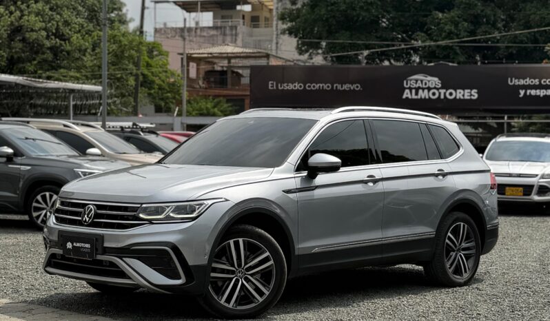 
								VOLKSWAGEN TIGUAN ELEGANCE TSI 4 MOTION full									