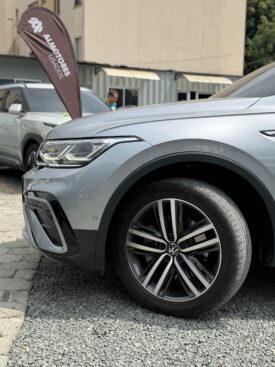 VOLKSWAGEN TIGUAN ELEGANCE TSI 4 MOTION